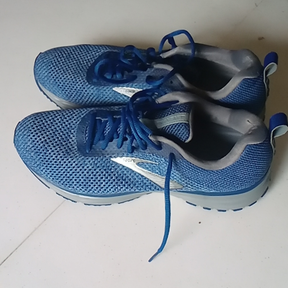 Brooks Transmit 9.5 Blue Running Shoes